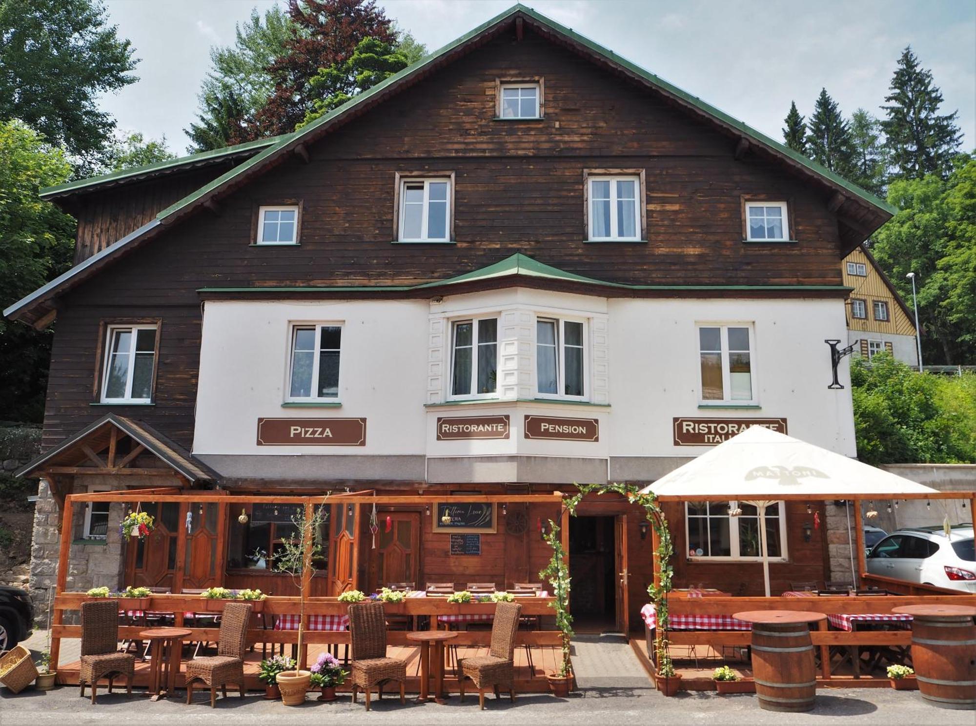 Penzion Sofinata & Pizzeria Špindlerŭv Mlýn Quarto foto